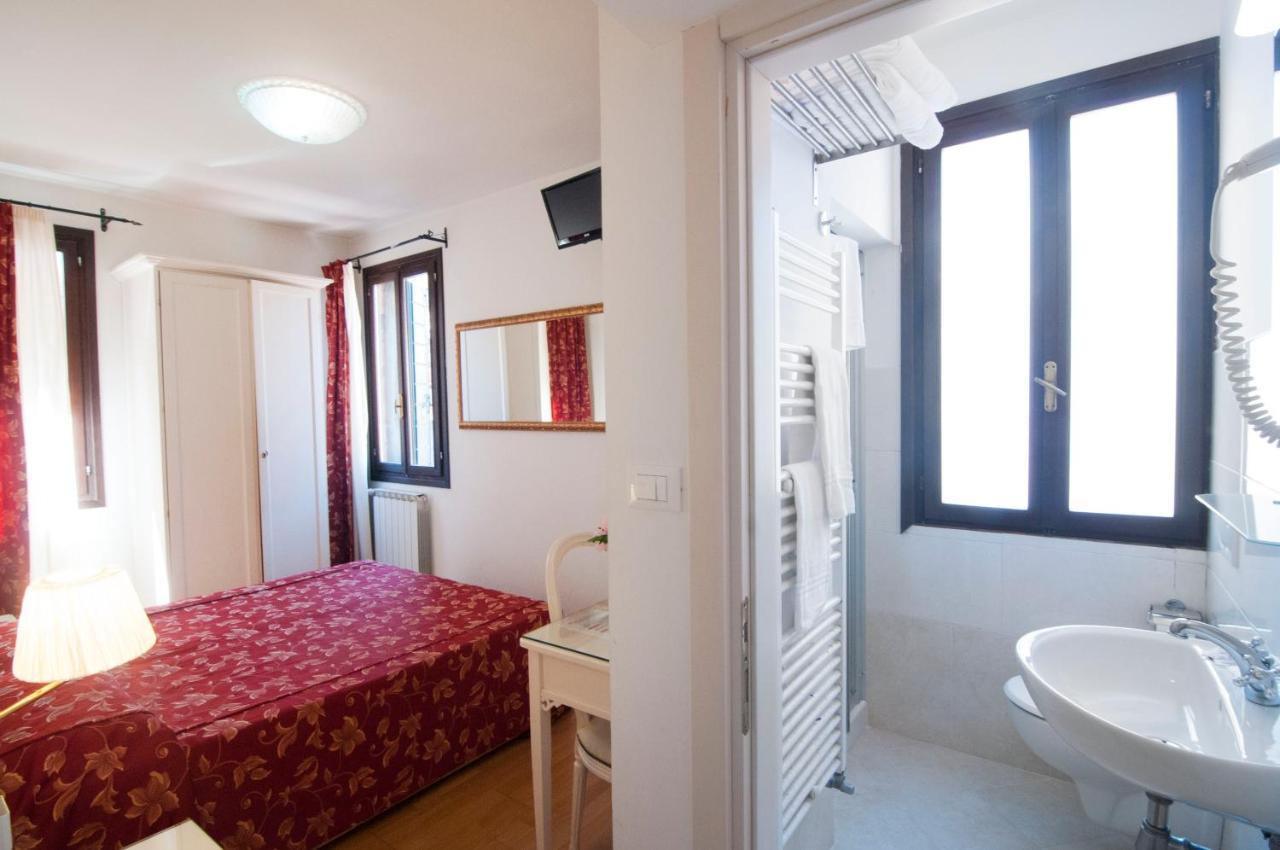 Albergo Ai Tolentini Wenecja Zewnętrze zdjęcie