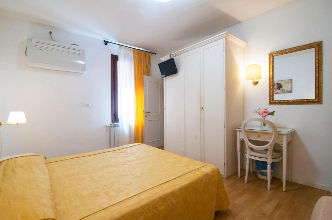 Albergo Ai Tolentini Wenecja Zewnętrze zdjęcie