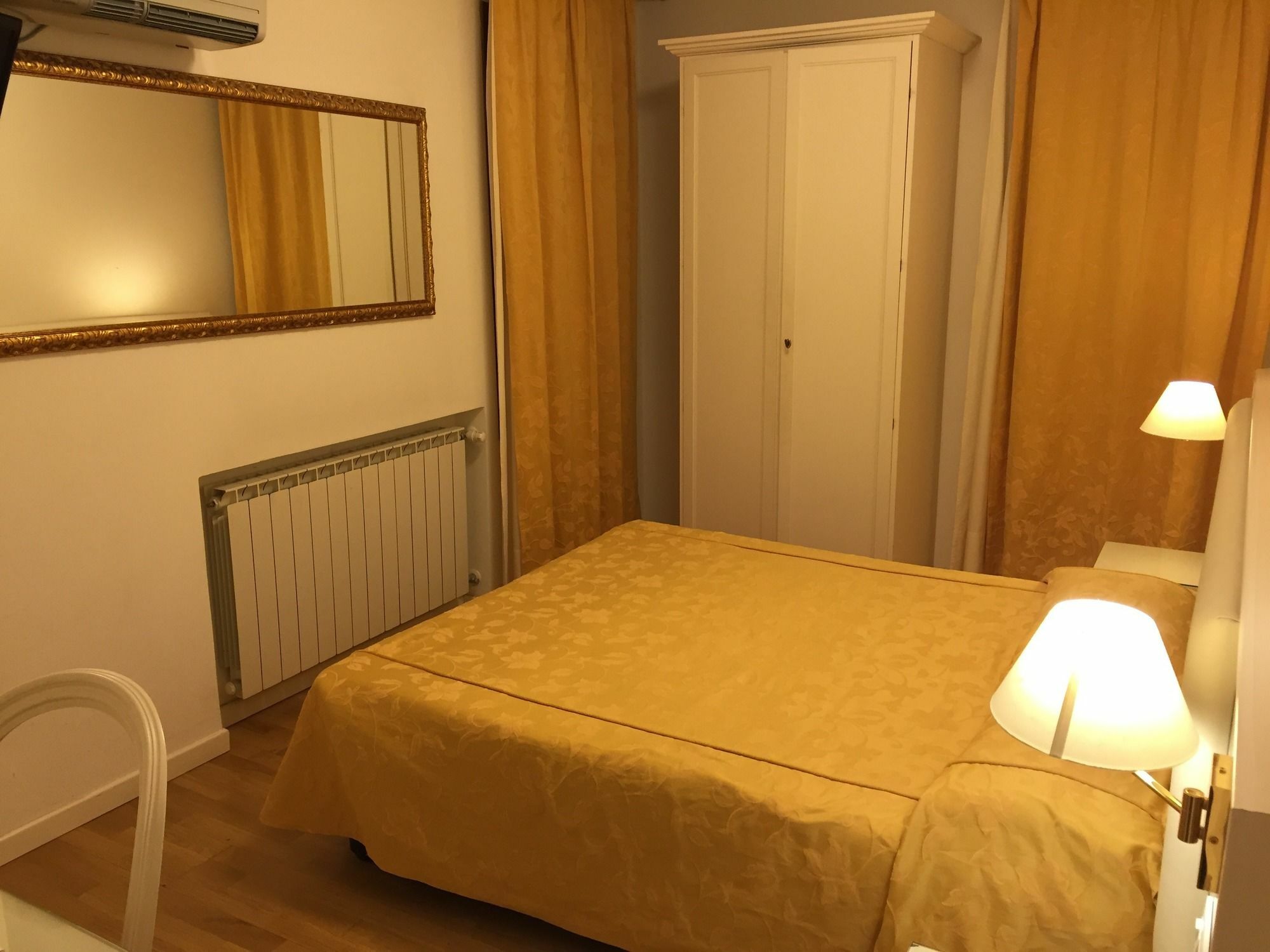 Albergo Ai Tolentini Wenecja Zewnętrze zdjęcie